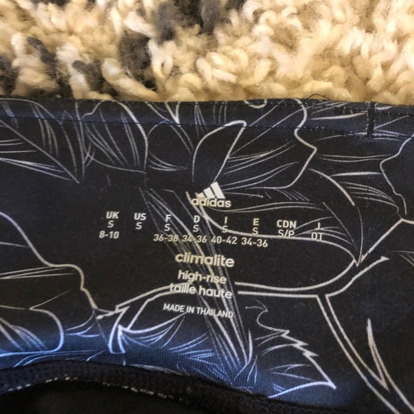 Adidas high waisted capri legging - Picture 2 of 4